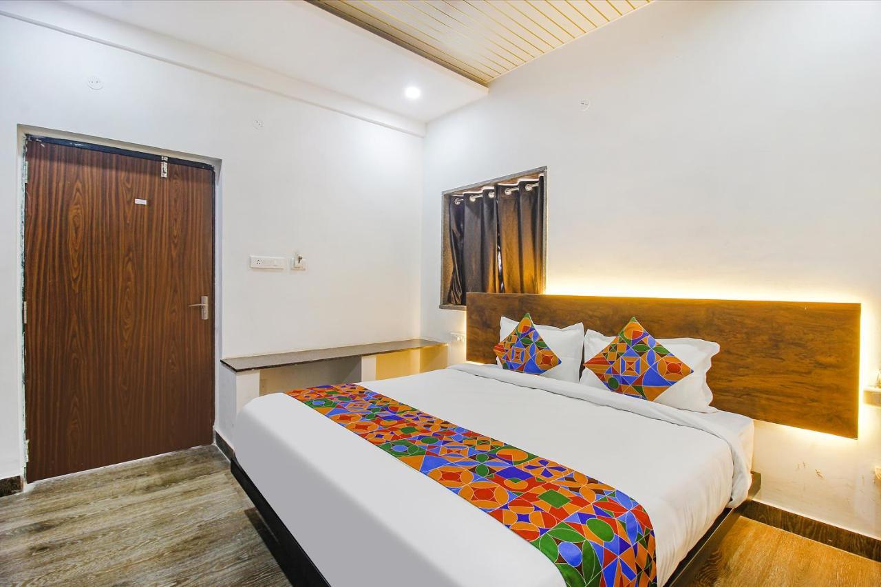 Fabhotel W Grand Suites - Nr Lanco Hills, Manikonda Hajdarábád Exteriér fotografie