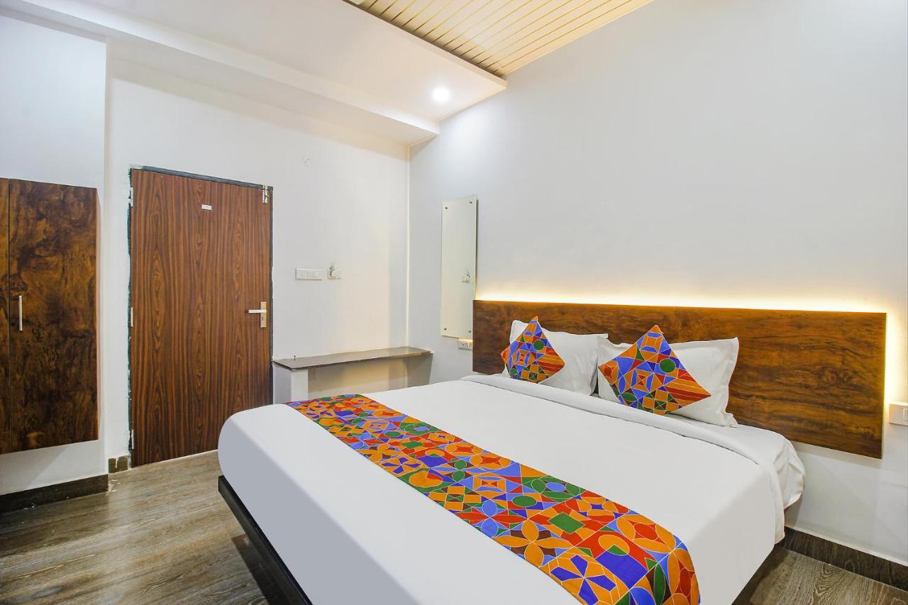 Fabhotel W Grand Suites - Nr Lanco Hills, Manikonda Hajdarábád Exteriér fotografie